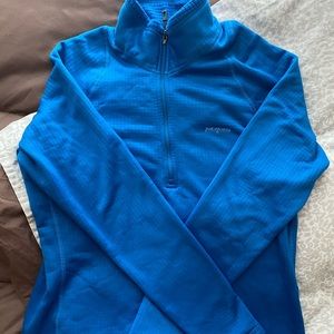 Patagonia r1 quarter zip pullover